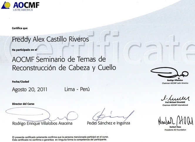 Seminario en reconstrucción de cabeza y cuello del Dr Freddy Castillo